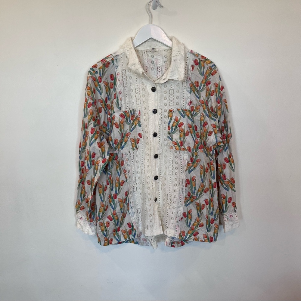 POL Lace Floral Tulip Button Down Top Women Small Long Sleeve Lightweight Easter